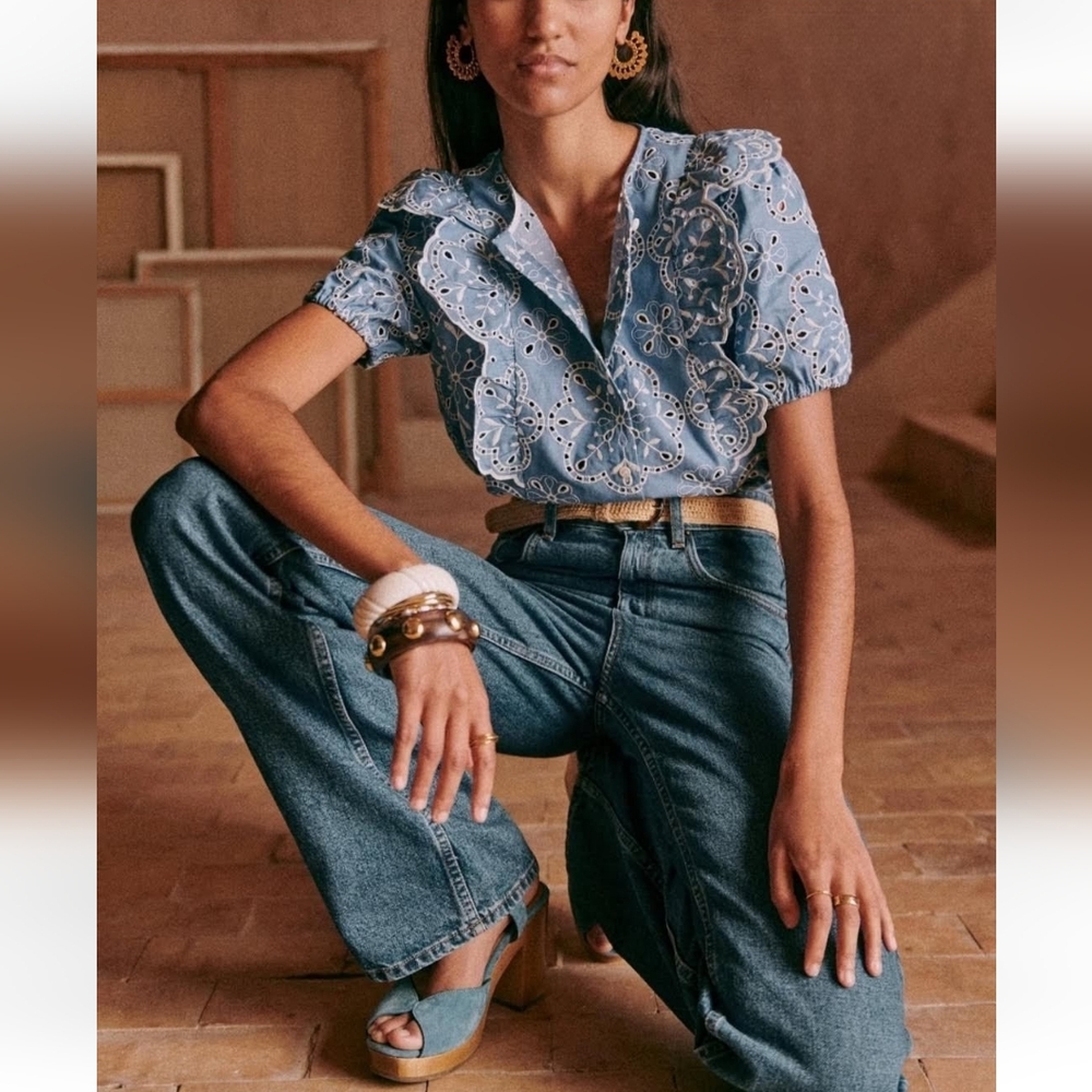 SÉZANE Jordanna Ebroidered Scalloped Button Front Top Denim  Blue 34 - Picture 2 of 14